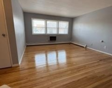 120 W 3 Avenue - Photo Thumbnail 1