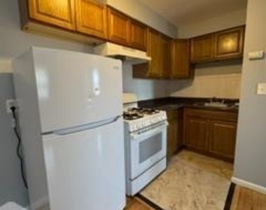 120 W 3 Avenue - Photo Thumbnail 3