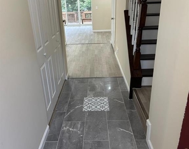 59 Goodwin Drive - Photo Thumbnail 8
