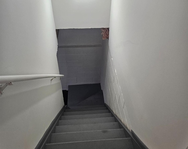 316 Ventnor Court - Photo Thumbnail 23