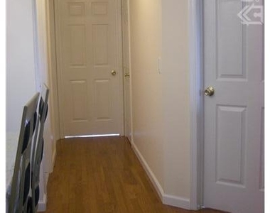 316 Ventnor Court - Photo Thumbnail 3