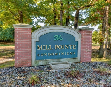 382 College Drive - Photo Thumbnail 15