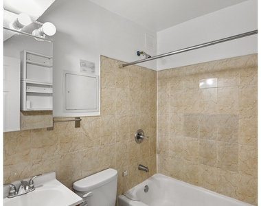 222 1st Avenue - Photo Thumbnail 4
