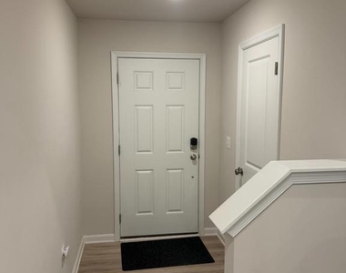 68 Winterplace Drive - Photo Thumbnail 9