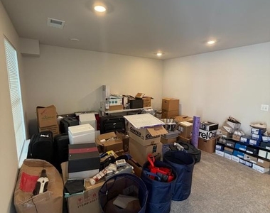 68 Winterplace Drive - Photo Thumbnail 12