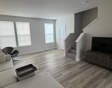 68 Winterplace Drive - Photo Thumbnail 24