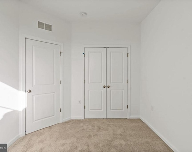 646 Hemsworth Lane - Photo Thumbnail 5