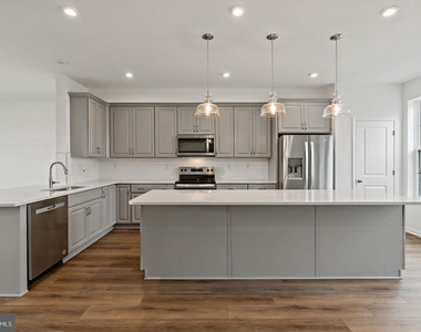 646 Hemsworth Lane - Photo Thumbnail 24