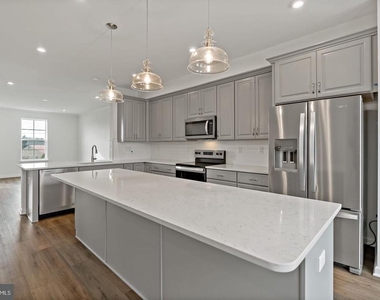 646 Hemsworth Lane - Photo Thumbnail 25