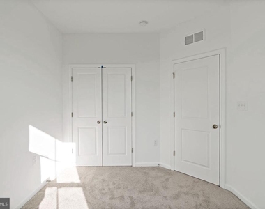 646 Hemsworth Lane - Photo Thumbnail 8