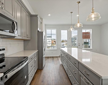 646 Hemsworth Lane - Photo Thumbnail 20