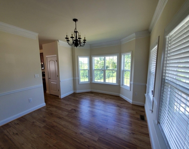 233 Kanter Drive - Photo Thumbnail 7