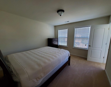 233 Kanter Drive - Photo Thumbnail 26