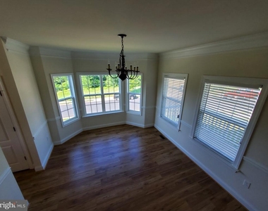 233 Kanter Drive - Photo Thumbnail 8