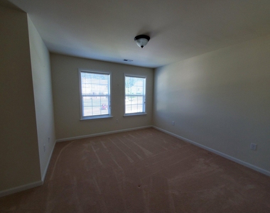 233 Kanter Drive - Photo Thumbnail 31