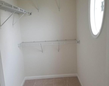 7356 Brunson Circle - Photo Thumbnail 13
