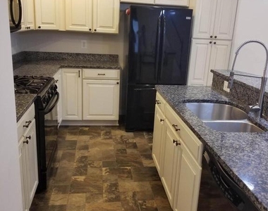 7356 Brunson Circle - Photo Thumbnail 3
