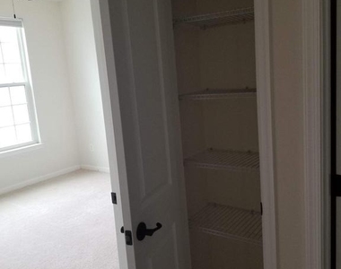 7356 Brunson Circle - Photo Thumbnail 15