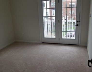 7356 Brunson Circle - Photo Thumbnail 18