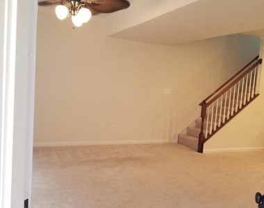 7356 Brunson Circle - Photo Thumbnail 6