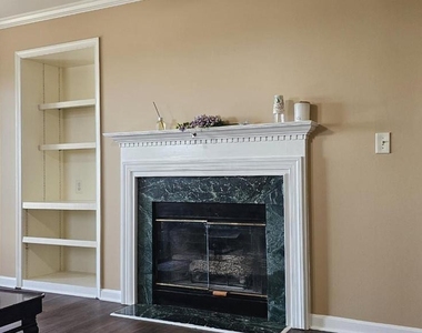 1037 Gardenview Loop - Photo Thumbnail 11