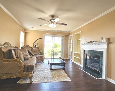 1037 Gardenview Loop - Photo Thumbnail 9