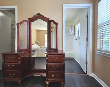 1037 Gardenview Loop - Photo Thumbnail 13