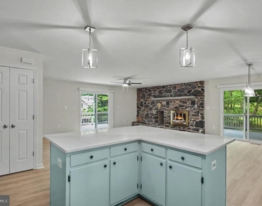 201 Birchside Circle - Photo Thumbnail 7