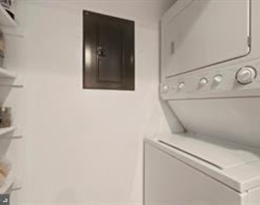 8600 Shadwell Drive - Photo Thumbnail 5