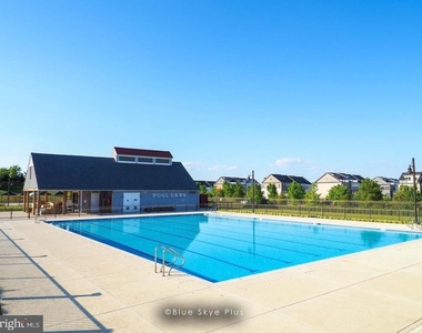 8600 Shadwell Drive - Photo Thumbnail 9