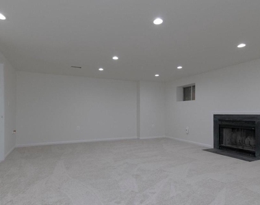 6120 Old Brentford Court - Photo Thumbnail 41