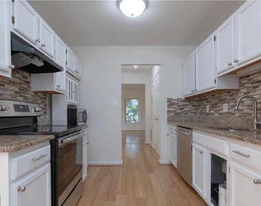 6120 Old Brentford Court - Photo Thumbnail 33
