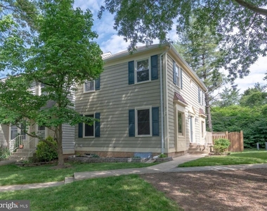 6120 Old Brentford Court - Photo Thumbnail 5
