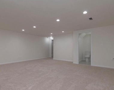 6120 Old Brentford Court - Photo Thumbnail 42