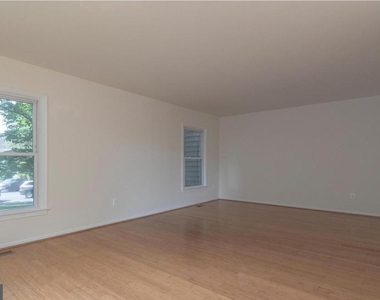 6120 Old Brentford Court - Photo Thumbnail 24