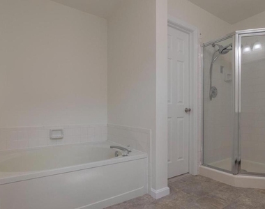 6120 Old Brentford Court - Photo Thumbnail 14