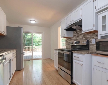 6120 Old Brentford Court - Photo Thumbnail 32