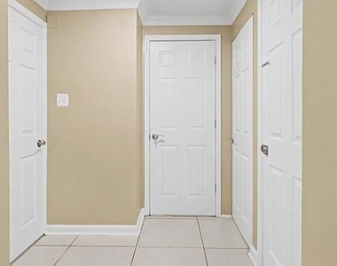 9826 Gabon Court - Photo Thumbnail 10