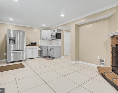 9826 Gabon Court - Photo Thumbnail 6