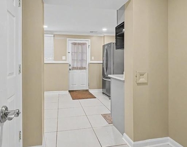 9826 Gabon Court - Photo Thumbnail 5