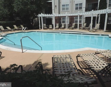 12941 Centre Park Circle - Photo Thumbnail 24
