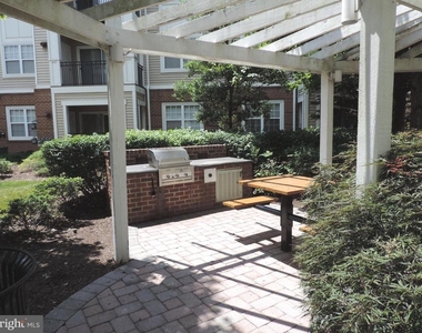 12941 Centre Park Circle - Photo Thumbnail 28