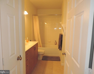 12941 Centre Park Circle - Photo Thumbnail 10
