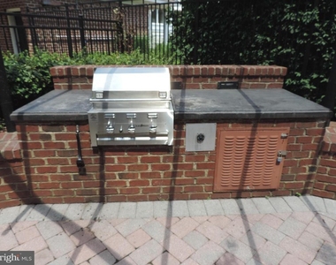 12941 Centre Park Circle - Photo Thumbnail 23