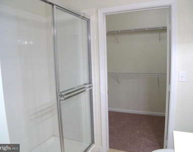 12941 Centre Park Circle - Photo Thumbnail 14