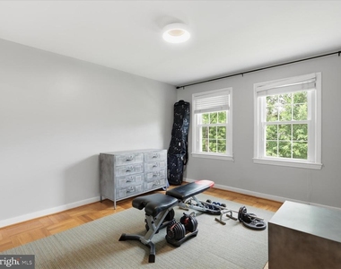6622 10th Street - Photo Thumbnail 12
