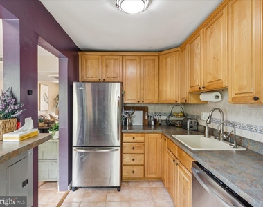 6622 10th Street - Photo Thumbnail 6