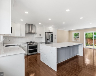 8118 Ainsworth - Photo Thumbnail 17