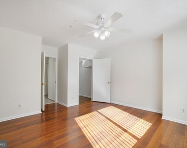3713 S George Mason Drive - Photo Thumbnail 27