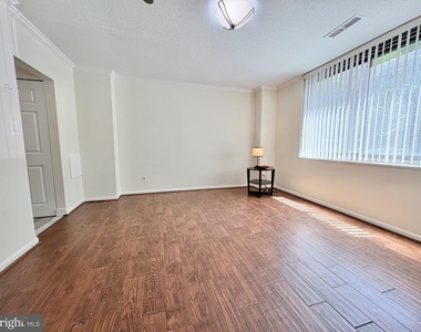 3713 S George Mason Drive - Photo Thumbnail 10